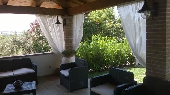泰尔莫利Il Casale Di Rodolfo住宿加早餐旅馆 外观 照片